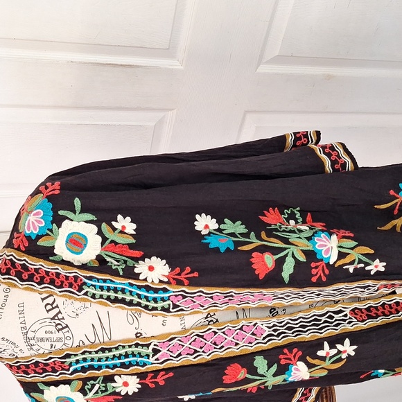 A&A Clothing Inc. Embroidered Bright Floral Open Cardigan Women Small - Picture 3 of 8